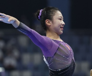 足球慈善赛：梅西C罗同队，筹款1亿欧